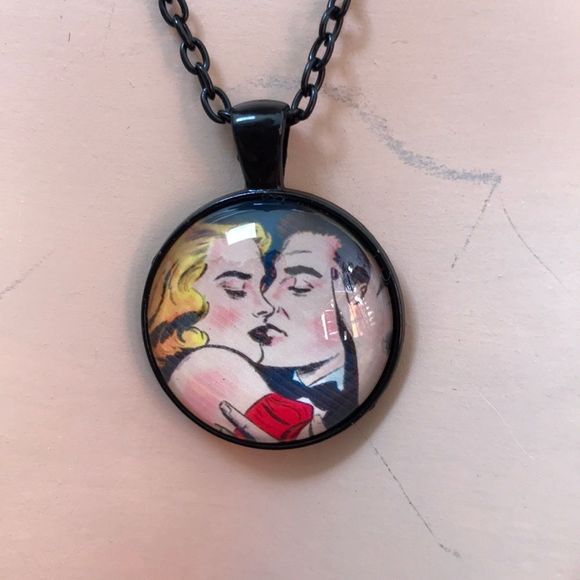 Vintage POP ART necklace** 🌟NEW✨ - Picture 2 of 8